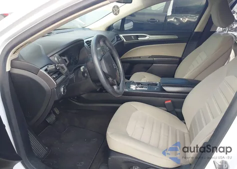 2020 Ford Fusion S z USA, uszkodzony, nr VIN 3FA6P0G73LR240405